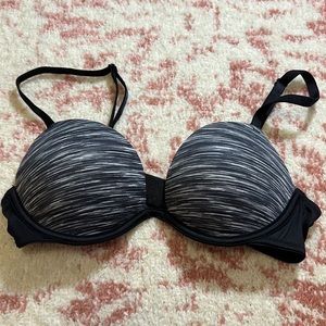 Pink Victoria’s Secret wear everywhere super push up bra size 32A